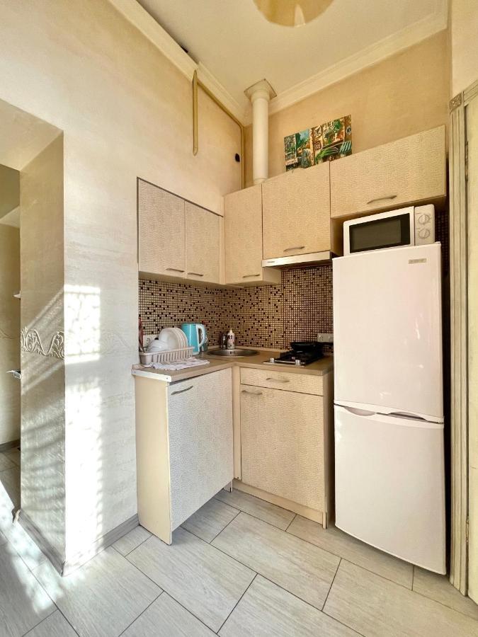Cozy Apartment On Greek Street 15 Odesa Exterior photo